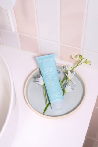 Organik Aloe Veralı Yumuşak Dokulu Yüz Peelingi - 4